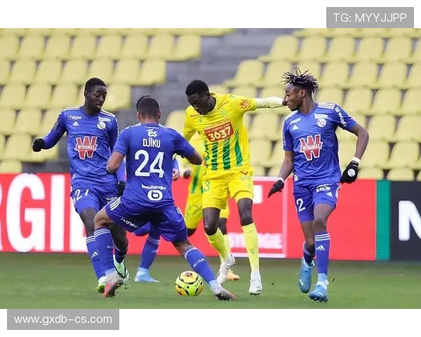 法甲本赛季各球队表现汇总与战术演变概述